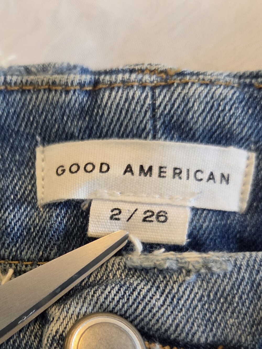 NWT Good American Good Legs -Eco Mid-Rise Straight Leg Distressed Jeans 2 / 26 - Picture 9 of 16